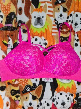 Torrid bra hot pink 44c